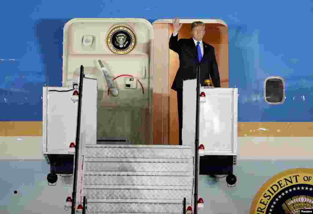 Shugaban Amurka Donald Trump ya isa Singapore, June 10, 2018.