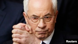 Микола Азаров