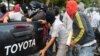 Nicaragua: Simpatizantes del gobierno agreden a obispos y nuncio