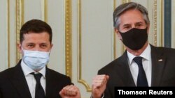 El secretario de Estado de Estados Unidos, Antony Blinken, se reúne con el presidente ucraniano Volodymyr Zelenskiy en Kiev, el jueves 6 de mayo de 2021.