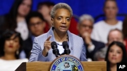 Gradonačelnica Chicaga, Lori Lightfoot, govori tokom ceremonije svoje inauguracije, 20. maja 2019.