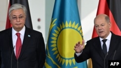 Канцлер Германии Олаф Шольц принимает в Берлине президента Казахстана Касым-Жомарта Токаева. 28 сентября 2023 г.