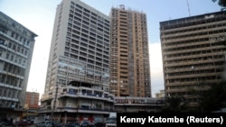 ARCHIVES - Une rue déserte dans le quartier de la Gombe à Kinshasa, en République démocratique du Congo, le 19 avril 2020.