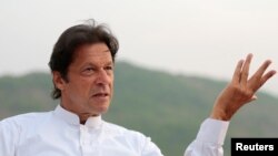 Perdana Menteri Pakistan, Imran Khan di Bani Gala, Pakistan. (Foto: dok)