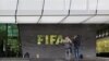Dua Pejabat FIFA Diskors karena Jual Suara
