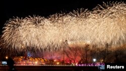 中国国家体育馆鸟巢正在举办北京冬奥会闭幕式。（2022年2月20日）