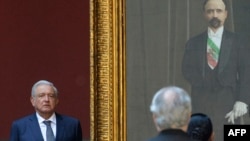 El presidente de México, Andrés Manuel López Obrador, asiste a un acto de Estado, en el Palacio Nacional de la Ciudad de México, el 23 de febrero. 2022.