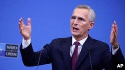 "США, які є союзником із найбільшою кількістю батарей Patriot, несуть глобальну відповідальність", - зазначив генеральний секретар НАТО Єнс Столтенберг. Фото: Johanna Geron/via AP