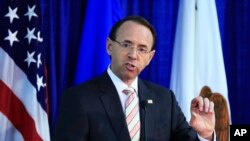El vicefiscal general de EE.UU., Rod Rosenstein, durante la presentación de un video de la Oficina de Asistencia Jurídica sobre el fentanilo. Agosto 30, de 2018.,