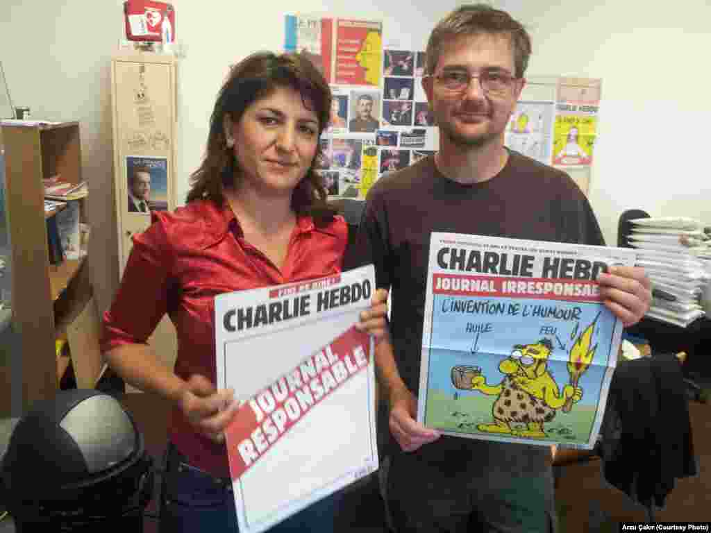 Stefan Sharbonniyer, "Charlie Hebdo" satirik gazetasi bosh muharriri bugungi hujumda o'ldirilgan. Surat 2012-yilda "Amerika Ovozi" muxbiri Arzu Çakır tomonidan olingan.
