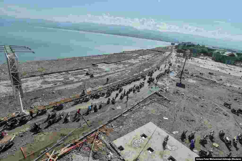 A general view of Taman Ria's beach, which was hit by a tsunami after a quake in West Palu, Central Sulawesi, Indonesia, Sept. 30, 2018.