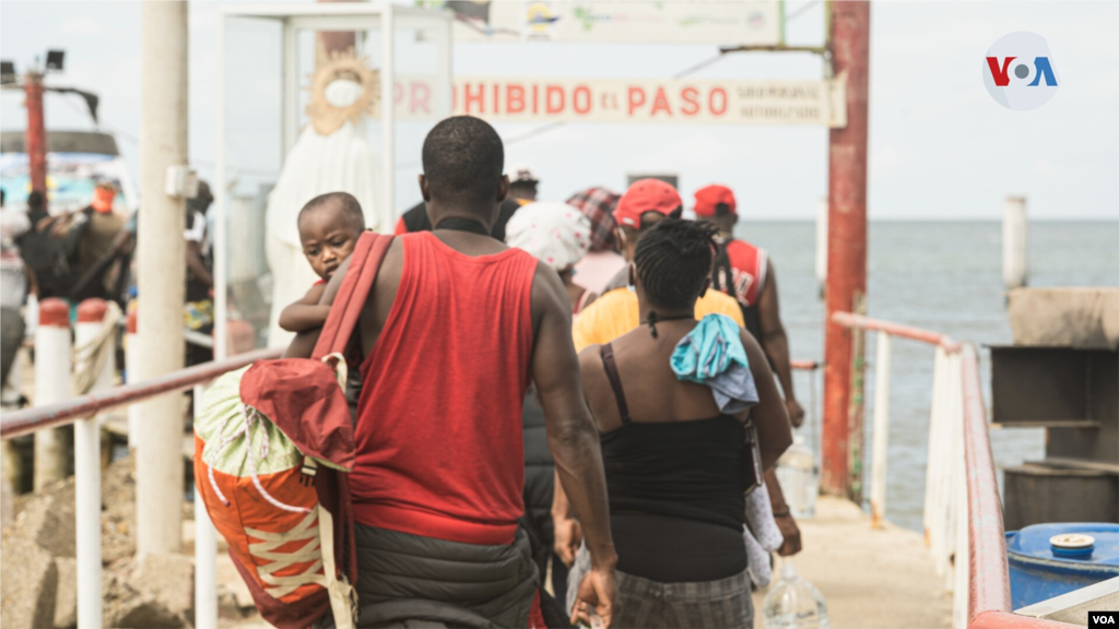 Los migrantes que se enfrentaran a un viaje de cerca de 2 horas a mar abierto con destino a Capurganá, donde se reportan olas de hasta 10 metros de altura.