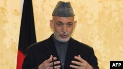 Tổng thống Karzai mới đây từ bỏ kế hoạch chỉ định tất cả 5 thành viên của Ủy ban Khiếu nại Bầu cử