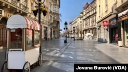 Knez Mihailova ulica u Beogradu tokom policijskog časa u subotu