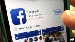 El presidente ejecutivo de Facebook, Mark Zuckerberg, cambió algoritmo del News Feed de Facebook para priorizar contenido que ayude a las interacciones 