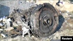 Restos del avión que se estrelló cerca de Teherán el 8 de enero de 2020 (Foto: Reuters)