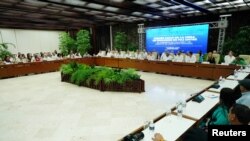 ARCHIVO - Cuba acoge conversaciones entre el gobierno de Colombia y el grupo rebelde ELN, en junio de 2023.
