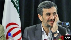 Amerika rasmiylarining aytishicha, operatsiya - Eron Inqilobiy Gvardiyasi ichida maxsus guruh Qudsning ishi. Prezident Mahmud Ahmadinajod bu haqda qanchalik bilgan, noma'lum.