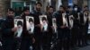 Iran Geram Iklan Daur Ulang Sampah di Kota Prancis Pakai Potret Ayatollah Ali Khamenei