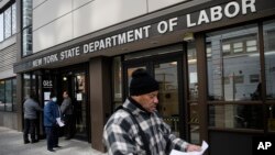 El departamento de Trabajo asegura que ha entregado ayuda económica a más de 26 millones de personas en las últimas semanas.
