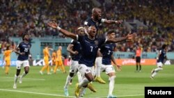 Una combativa Ecuador remonta el viernes para empatar 1-1 con Holanda.