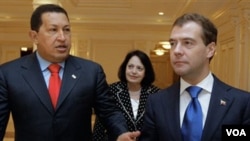 El presidente venezolano Hugo Chávez, justificó la venta de la refinería a Rusia, tras su encuentro con el presidente, Dmitry Medvedev.