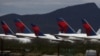 Aviones de Delta Air Lines en Pinal Airpark, el miércoles 18 de marzo de 2020. El sector de las aerolíneas ha sido uno de los más castigados en EE.UU. y el mundo por la crisis económica surgida de la pandemia.