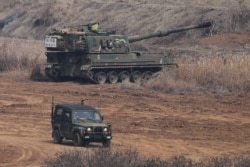한국군 K-9 자주포.