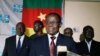 Maurice Kamto, candidat à la présidence du Mouvement Renaissance (MRC), lors d'une conférence de presse à son siège à Yaoundé, au Cameroun, le 8 octobre 2018.