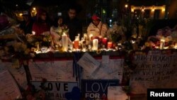 Veillée d'hommages aux victimes de l'attaque au camion-bélier à Ontario, Canada, le 24 avril 2018.