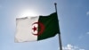 Le drapeau algérien flotte à Alger le 12 avril 2018.