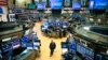 The Fed Siap Beli Obligasi Perusahaan, Wall Street Naik Tipis