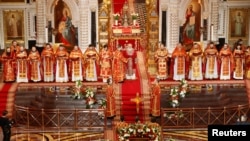 Patriarch Kirill, the head of the Russian Orthodox Church, conducts the Orthodox Easter service at the Christ the Saviour Cathedral in Moscow, Russia, April 16, 2017. 