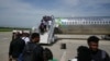 Reabre aeropuerto internacional de Haití un mes después de cerrar por violencia de pandillas