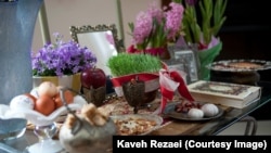 A "haft seen" display 
