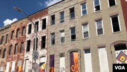 An entire block of vacant row houses in West Baltimore, within the 7th Congressional District of Representative Elijah Cummings. (VOA/C. Presutti)
