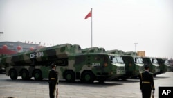 东方-100巡航导弹参加庆祝中共建政70年国庆阅兵游行。(2019年10月1日)
