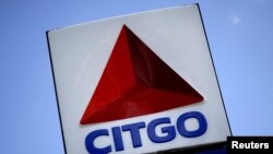FOTO DE ARCHIVO: El logotipo de la unidad estadounidense de PDVSA, Citgo Petroleum, en una gasolinera en Stowell, Texas, el 12 de junio de 2018. REUTERS/Jonathan Bachman 