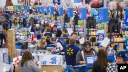 Le « Black Friday », ou vendredi noir, est suivi, le lundi suivant, du « Cyber Monday », journée des achats en ligne