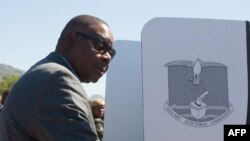 Arthur Peter Mutharika dans son village natal Goliathi, dans le sud du Malawi le 21 mai 2019.