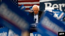 Sanders, quien retiró de la contienda a la nominación demócrata el miércoles, dio su apoyo a Biden en una aparición sorpresa durante una transmisión en vivo de la campaña de Biden. 
