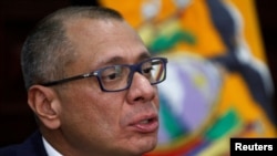 ARCHIVO: El entonces vicepresidente de Ecuador, Jorge Glas, habla durante una entrevista con Reuters en el Palacio de Gobierno en Quito, Ecuador, el 29 de agosto de 2017. 