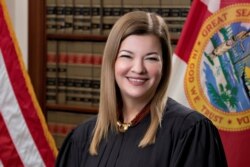 Barbara Lagoa es la primera cubanoamericana que ocupó un puesto en la Corte Suprema estatal de la Florida.