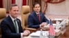 Mshauri wa usalama wa taifa Marekani, Mike Waltz (L) na Waziri wa Mambo ya Nje wa Marekani Marco Rubio wakiwa katika mazungumzo na maafisa wa Ukraine huko Jeddah, Saudi Arabia, March 11, 2025. 