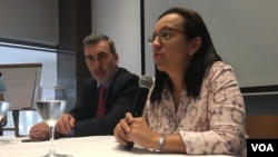 La periodista y expresa política Lucía Pineda dijo a la Voz de América que desde su corazón "perdona" a los que en el gobierno de Daniel Ortega la pusieron tras las rejas durante unos seis meses, pero indicó que seguirá "denunciando" lo que ocurre en el país.