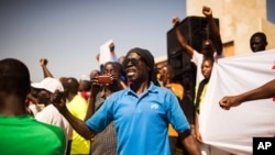 Des manifestations ont lieu ces jours au Burkina Faso pour réclamer la démission de Moumouni Dieguimdé du gouvernement de transition.