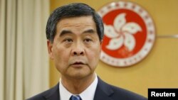 香港特首梁振英(2014年11月 资料照片)