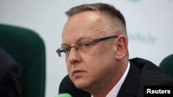 Томаш Шмидт на пресс-конференции в Минске. 6 мая 2024 г.