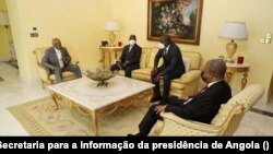 José Eduardo dos Santos (esq) e João Lourenço (dir), 24 de Dezembro de 2021