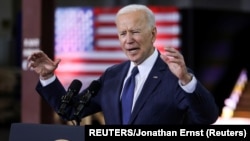 U.S. President Joe Biden speaks about his $2 trillion infrastructure plan during an event to tout the plan at Carpenters Pittsburgh Training Center in Pittsburgh, Pennsylvania, U.S., March 31, 2021. (REUTERS/Jonathan Ernst)